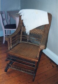 Rocke wicker rocking chair