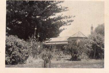 Photograph of Amess House, c.1939