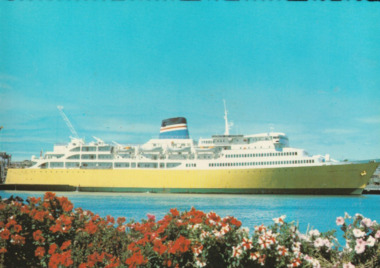 Postcard - Empress of Australia, Murray Views, c. 1980