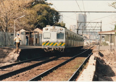 Photograph - Last electric train to Port Melbourne, Glen Stuart, 10 Oct 1987