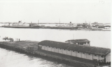 Photograph - Station Pier, Rose Postcard Series 1525, Port Melbourne, c. 1950