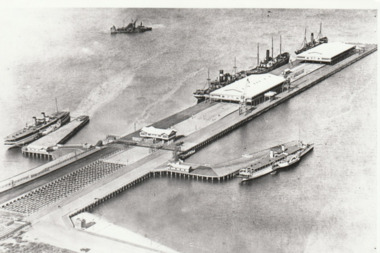 Photograph - Aerial view of Station Pier, Port Melbourne on completion, Port Melbourne, 1930