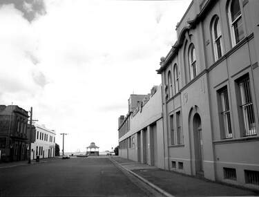 Photograph - Stokes Street, Port Melbourne, Pat Grainger, 1989