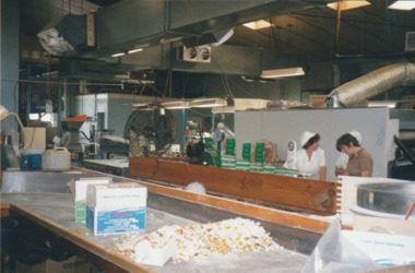 Photograph - Lagoon Confectioners, Peter Parrington, 24 Feb 1999