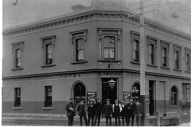 1215 - Prince Alfred Hotel, Bay St, c.1910