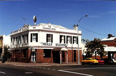 Photograph - Molly Bloom's, Bay Street, Port Melbourne, Ron Laing, 1990s