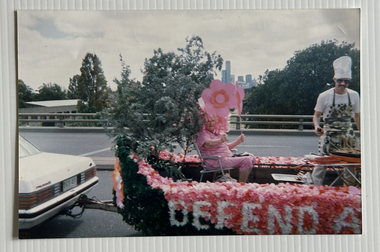 Photograph - Friends of the Park float, Port Melbourne Festival, Pat Grainger, Feb 1988