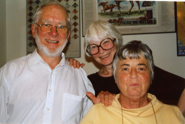 Photograph - Graham BRIDE, Pat GRAINGER and Lois DALEY, PMHPS meeting, Cricketers Arms, Cruikshank Street, Port Melbourne, 27 Jan 2003
