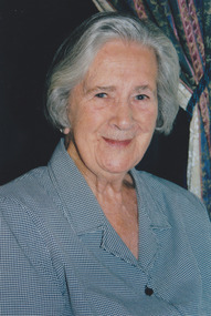 Photograph - Norah HOWARD, PMHPS meeting, Cricketers Arms, Cruikshank Street, Port Melbourne, 27 Jan 2003