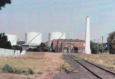 Photograph - Spur line to Princes Pier, Port Melbourne, Glen Stuart, 1987