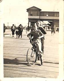 Photograph - Ron Robertson, Ed Whiting and Jim Wood, Princes Pier, Port Melbourne, Nov 1935