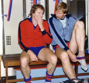 2270 - Gary Brice and Vic Aanensen, PMFC, prior to the 1980 VFA Grand Final.
