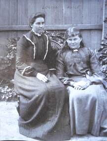 Photograph - Louisa and Alice Faram, 1900s