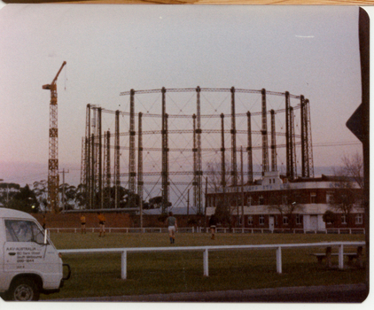 2295 - Dismantling gasometer, Lagoon Reserve,1970s