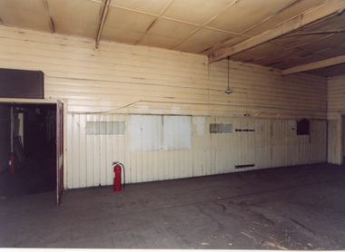 2300.03 - Excelsior Hall Interior, room at rear of hall, June 2003