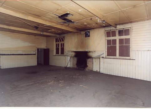 2300.06 - Excelsior Hall Interior, rear room, June 2003