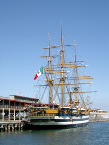 2370.01 - Sailing ship Amerigo Vespucci berthed at Station Pier on 5 April 2003