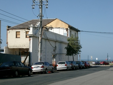 2376 - Fox Hay building at Beach and Nott Streets (formerly the Seamen's Institute), partly demolished for redevelopment Nov 2002