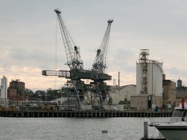 2394 - Cranes used for loading gypsum on Dock No 6 Yarraville