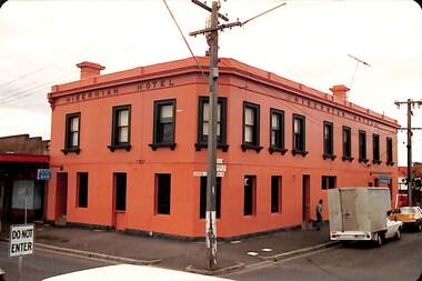 Photograph - Hibernian Hotel, corner Ross and Graham Streets, Port Melbourne, 1988