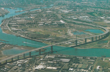 Postcard - Aerial view of West Gate Bridge, c. 1985