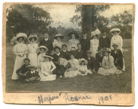 3489 - Robert Harper & Co picnic, 1908