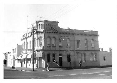 Photograph - Chequers Inn, 316 Bay Street, cnr. Bridge Street, Port Melbourne, Janet and Allen Walsh, 1973