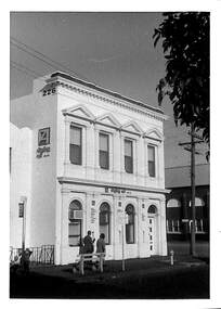 Photograph - 226 Bay Street, Port Melbourne, Janet and Allen Walsh, 1973