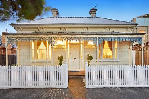 3873 - 14 Lyons Street, Port Melbourne, November 2013
