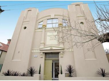 4083.05 - Former Freemason's Lodge building, Liardet St, Port Melbourne