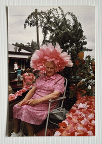 Photograph - Friends of the Park float, Port Melbourne Festival, Pat Grainger, Feb 1989