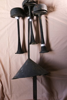 3975 - Air raid siren