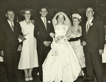 Photograph - Bob and Barbara GARDINER on their wedding day with both sets of parents, 1 Nov 1958