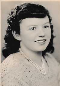 Photograph - Phylis Cresswell, c.1945