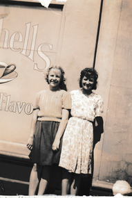 Photograph - Lella Deas & Valda McMillan, 2 Aug 1941