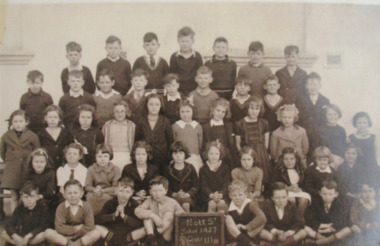 Photograph - Grade 3b Nott Street Primary School 1942, 1942
