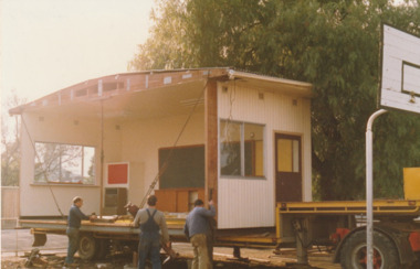 Photograph - Moving the Migrant Portable Building at Nott Street Primary School 1989, 1989