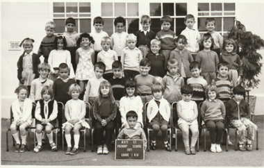 Photograph - Grade 1 A 31 Nott Street Primary School 1971, 1971
