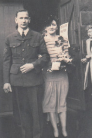 Photograph - Wedding photograph of Bette & Bob Kilpatrick, 28 Aug 1943