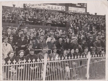 Photograph - Crowd at Port Melbourne Football Club game, probably 1941, Probably 1941