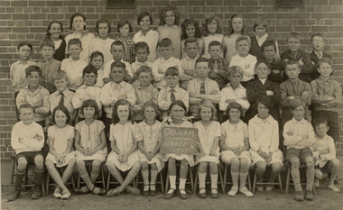Photograph - Graham St Primary Grade 4 1930