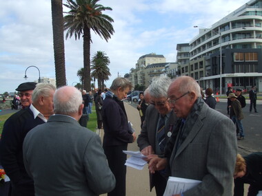 Photograph - Anzac Day 2010, 25 Apr 2010