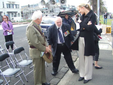 Photograph - Anzac Day 2010, 25 Apr 2010