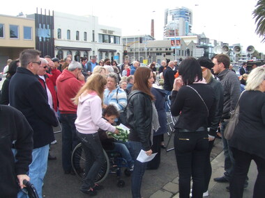 Photograph - Anzac Day 2010, 25 Apr 2010