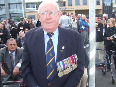 Photograph - Anzac Day 2010, 25 Apr 2010