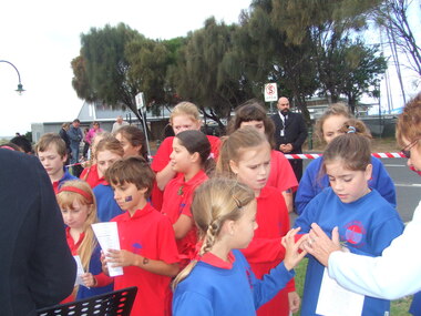 Photograph - Anzac Day 2010, 25 Apr 2010