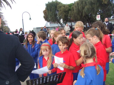 Photograph - Anzac Day 2010, 25 Apr 2010