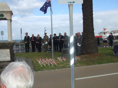 Photograph - Anzac Day 2010, 25 Apr 2010