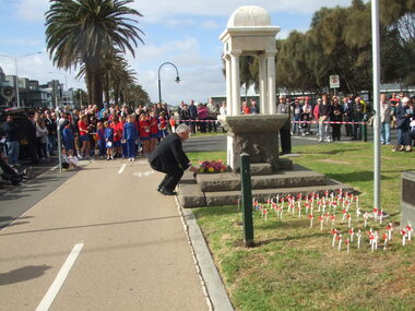 Photograph - Michael Danby Wreath Laying, Anzac Day 2010, 25 Apr 2010