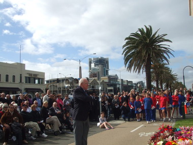 Photograph - Wreath Laying, Anzac Day 2010, 25 Apr 2010